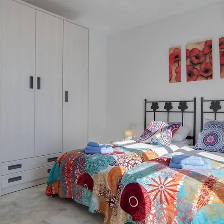 Lovely Townhouse Next To The Beach *
