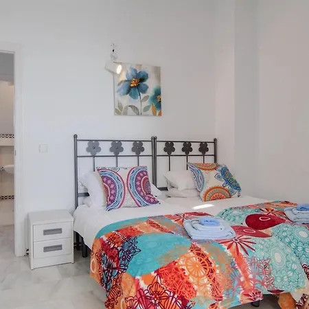 Lovely Townhouse Next To The Beach Holiday home *
