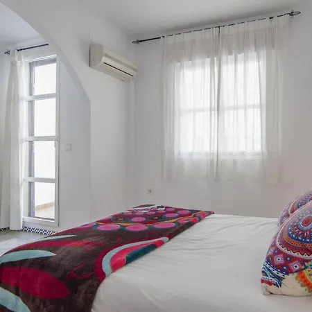 Hébergement de vacances Lovely Townhouse Next To The Beach *